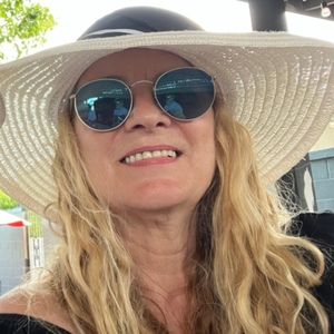 Meet your Posher, Anne
